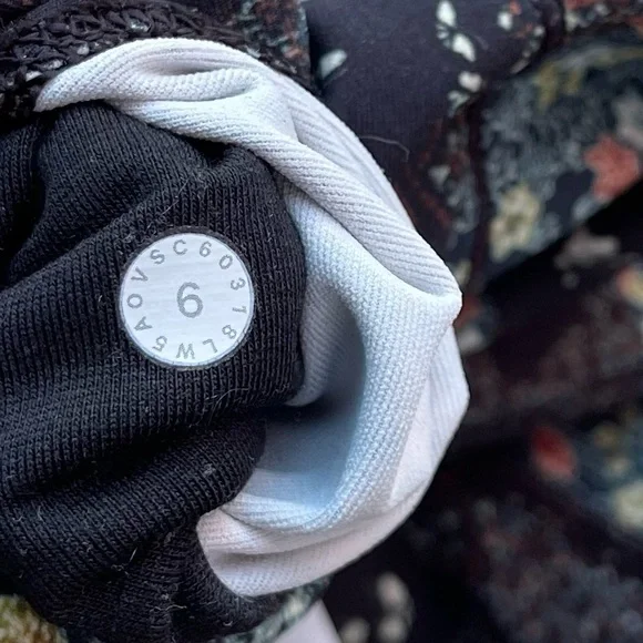 Lululemon Wunder Under Hi-Rise 7/8 Tight Sz 6 preloved activewear leggings - Picture 5 of 7